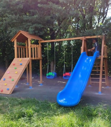 Ahşap Tek Kule Salıncaklı Oyun Parkı AK1106