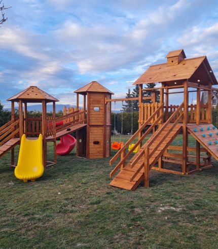 Ahşap Üç Kule Büyük Oyun Parkı AK1111