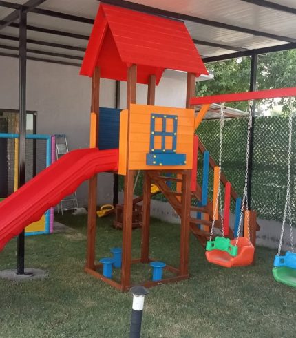 Ahşap Tek Kule Kaydıraklı Salıncaklı Oyun Parkı AK1160